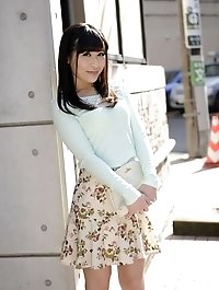 Natsuki Hasegawa is tied up and being sexually satisfied.