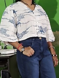 A newcomer in town takes over as the new gangbang girl Riko Akiba